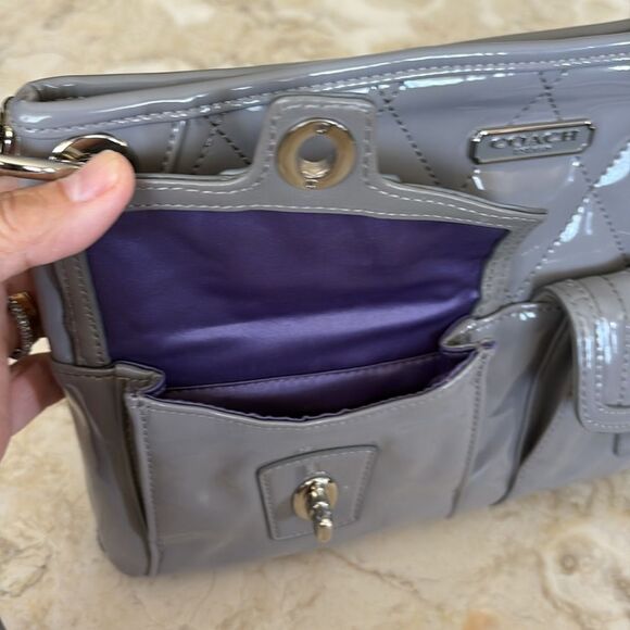 Coach Poppy Liquid Gloss Convertible Crossbody Bag Light Grey Patent Leather - Picture 14 of 16